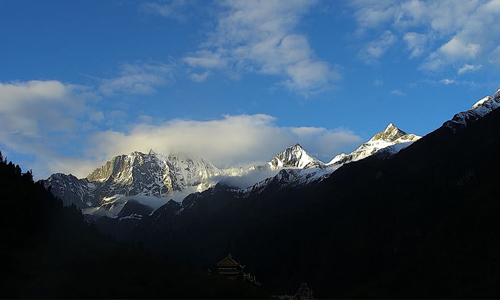 四姑娘山